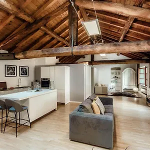 Corte Delle Rondini - Bymyhomeincomo Como